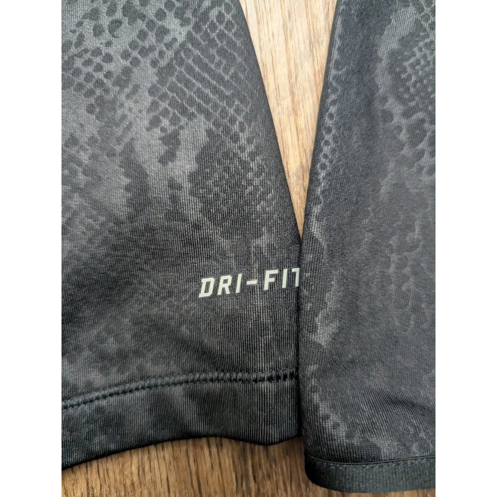 Nike Pro‎ Womens M Pullover BLack Half Zip Embossed Snake Vixen Running Workout - Picture 6 of 11